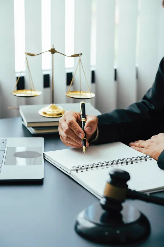 Professional bail bonds agent providing trusted bail bond assistance to clients in Fort Lauderdale, Florida.